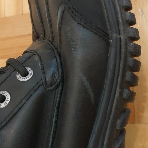 Ugg Adirondack II sheepwool inside leather and suede boots size 6.5 - Picture 7 of 16